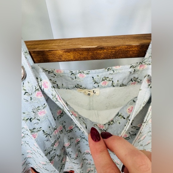 Women’s POL cottage core shortalls - Picture 3 of 5